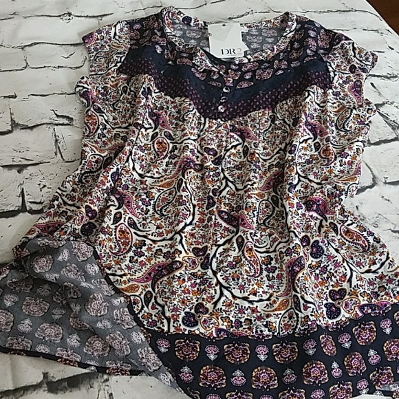 Daniel Rainn Tops - NWT DR2 Daniel Rainn Paisley blouse sz L